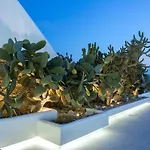 Med Mykonos Town