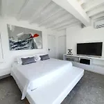 Med Mykonos Town